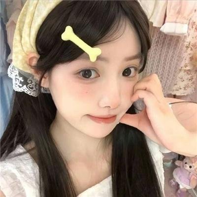 艳谍飘香